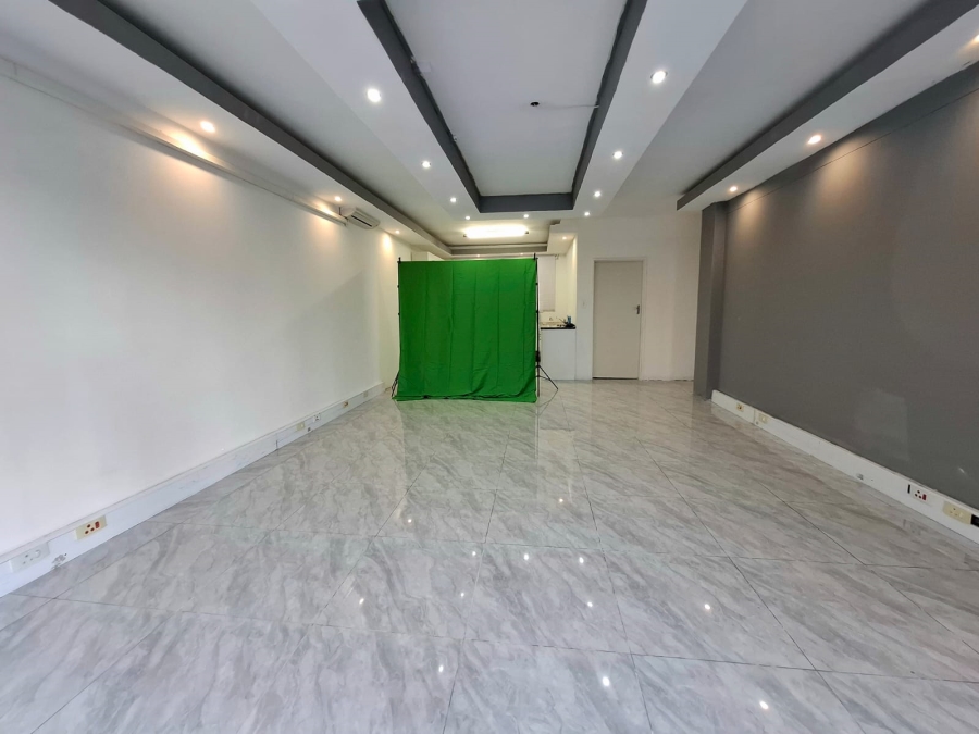 Commercial Property for Sale in Oakdale Western Cape